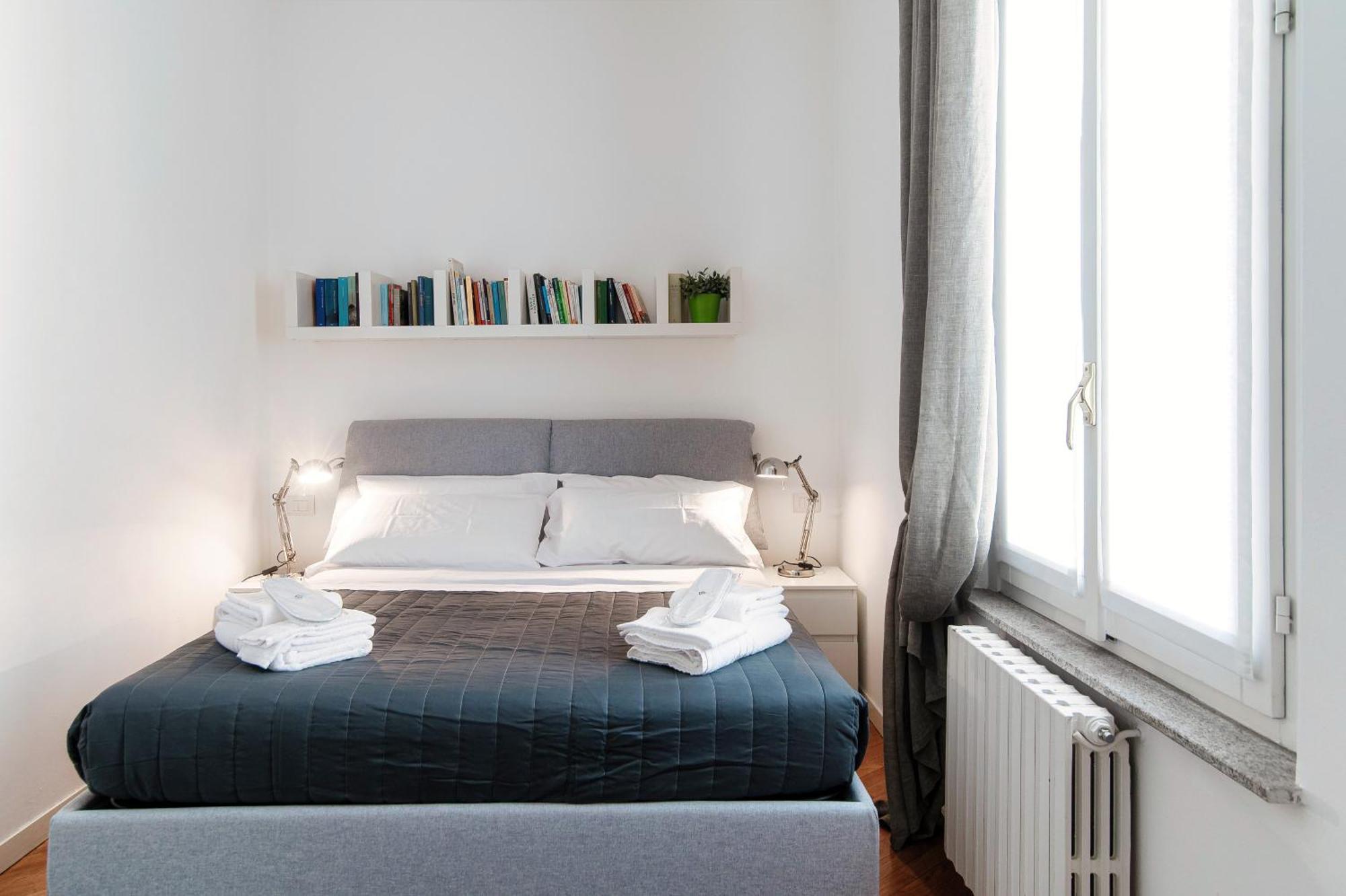 Vittorio Emanuele Apartment - Downtown โกโม ภายนอก รูปภาพ