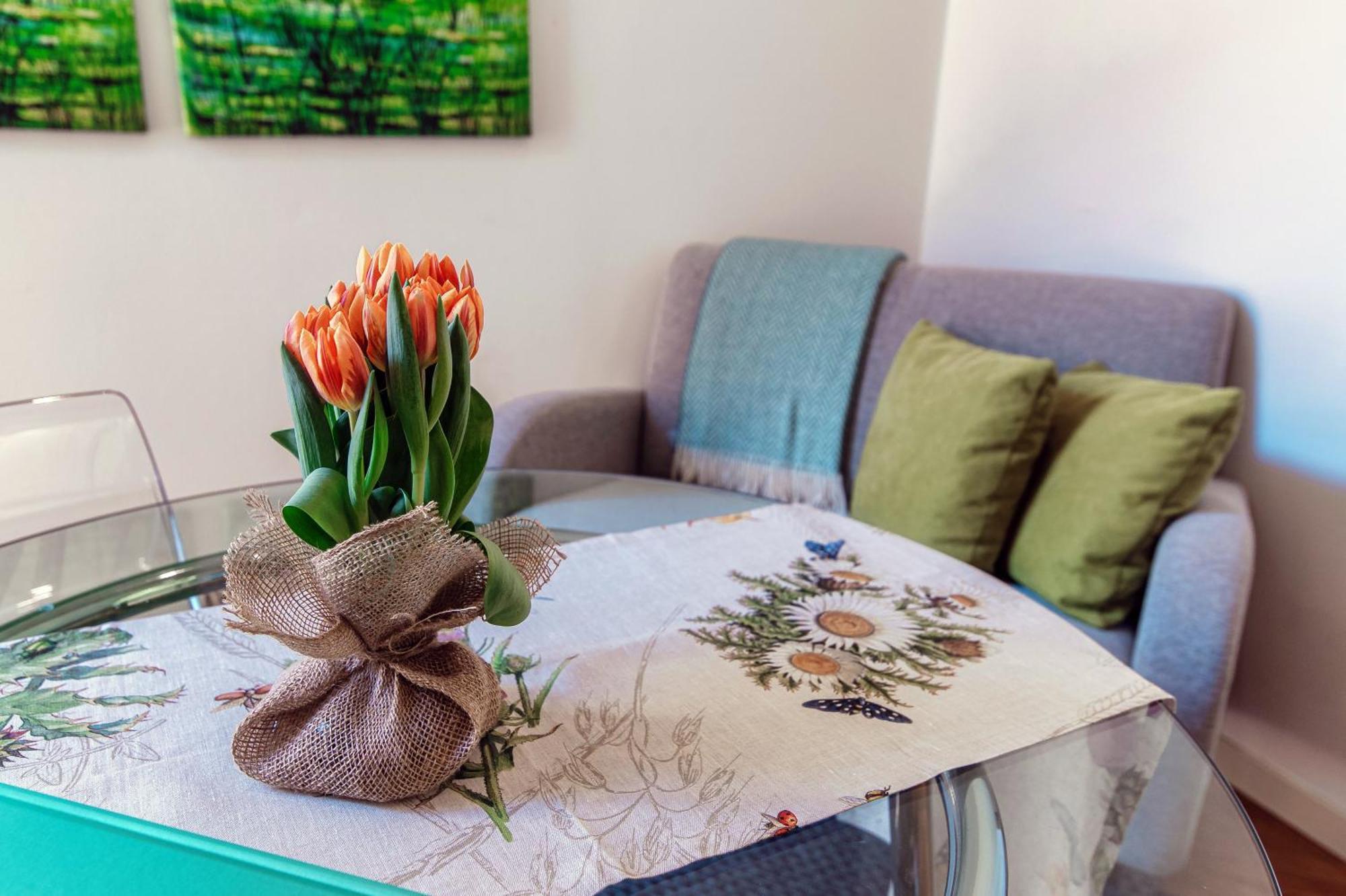 Vittorio Emanuele Apartment - Downtown โกโม ภายนอก รูปภาพ