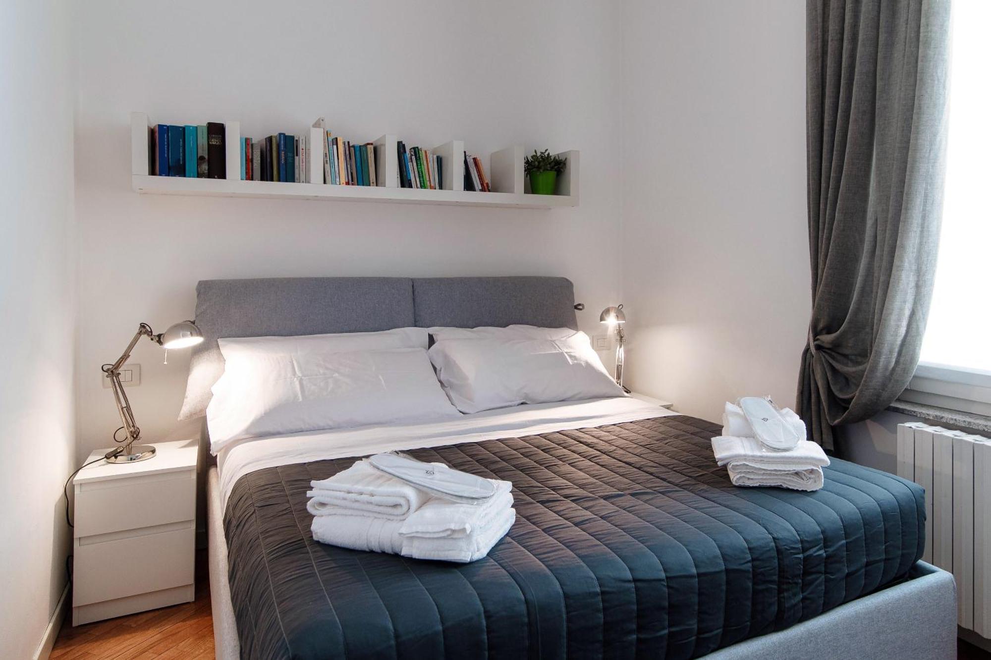 Vittorio Emanuele Apartment - Downtown โกโม ภายนอก รูปภาพ